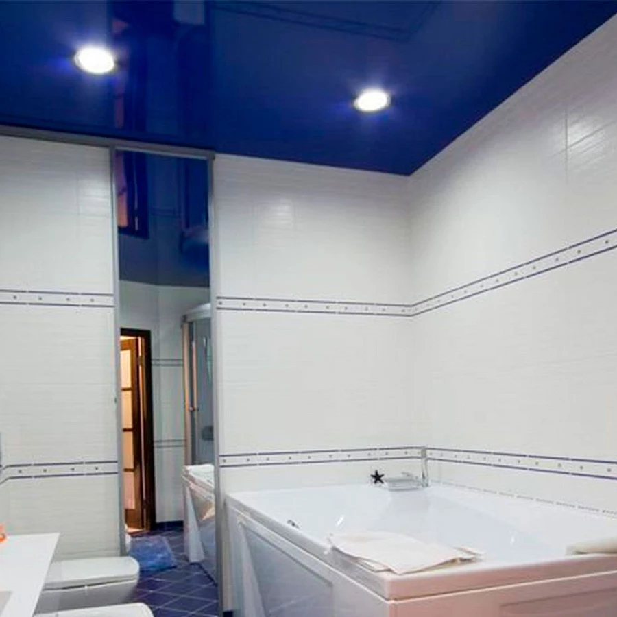 Натяжной потолок в ванную комнату выбрать